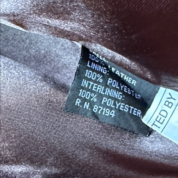 NYDA Vintage Women's Brown Leather Trench Coat. Size Large. 2 pocket - Picture 7 of 11